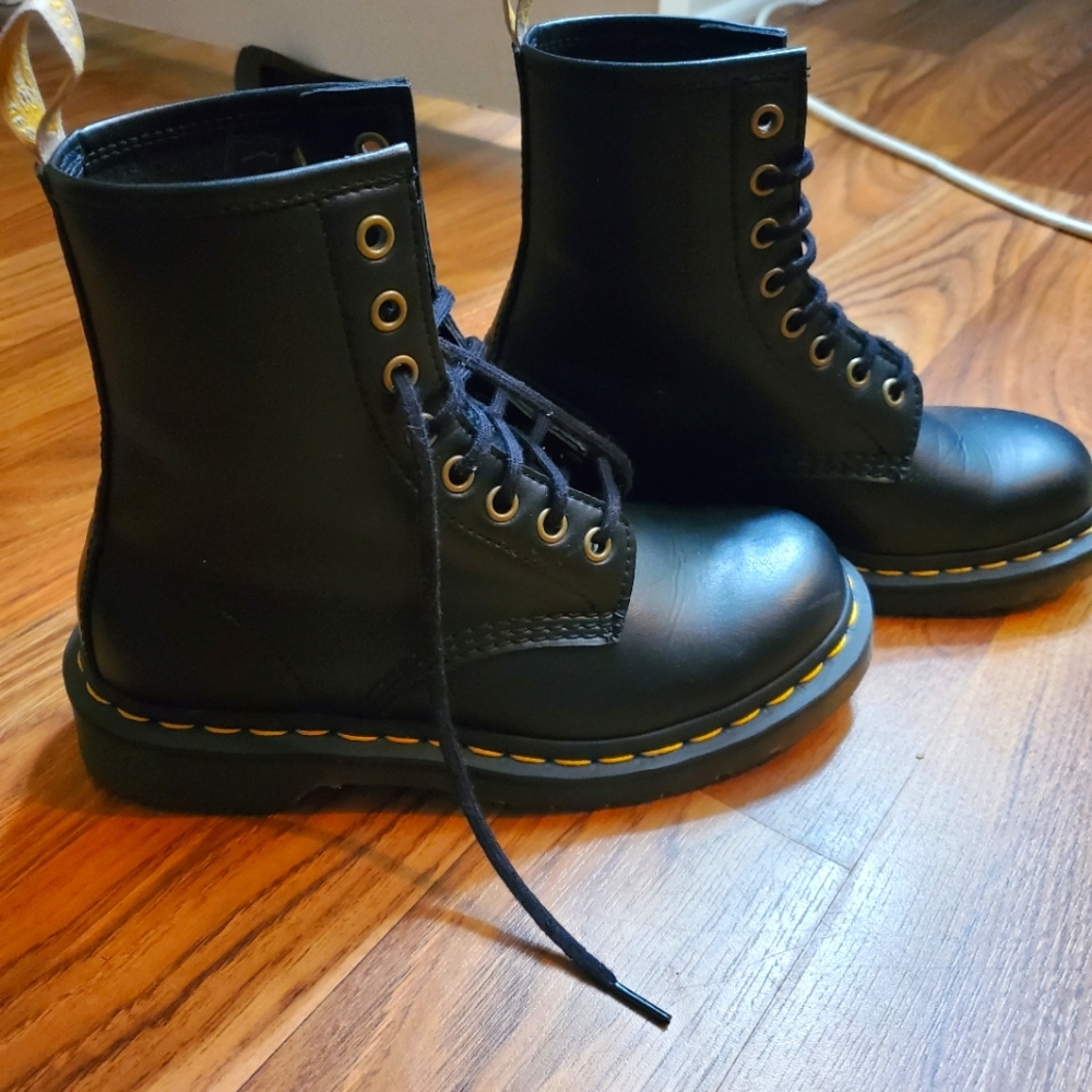 Dr. Martens 1460 vegan